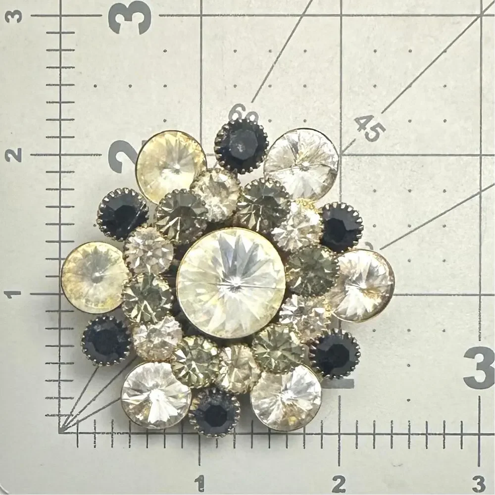 Vintage gold tone large clear rivolis smoky gray black rhinestones brooch